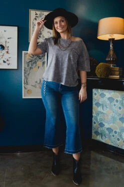 Dark Wash Wide Leg Capri Jeans Plus Size 9 Dark Wash Wide Leg Capri Jeans Plus Size -Fashion Clothing DSC00901 agda ad