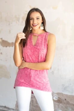 Vintage Wash Keyhole Tank