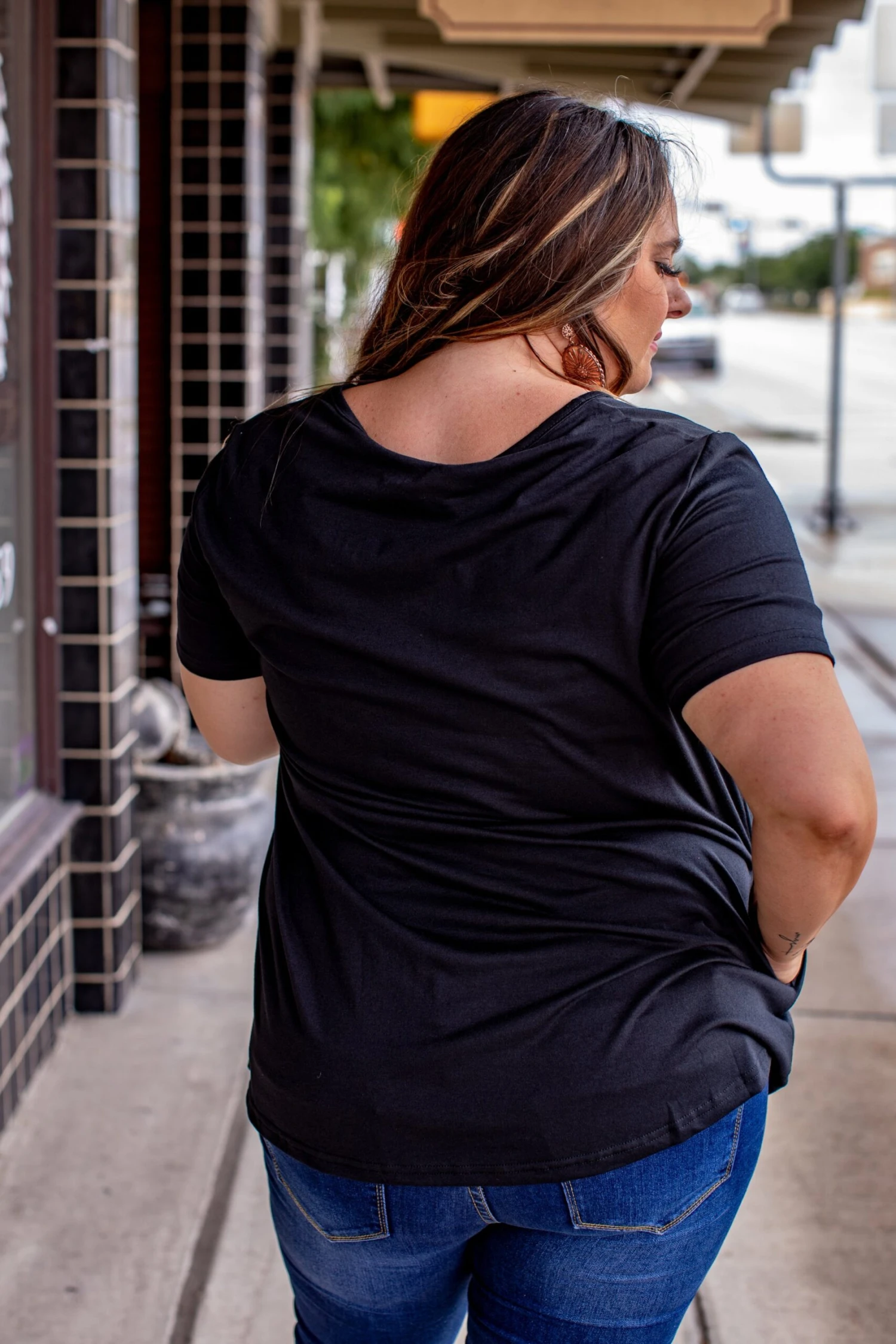 Essential Black Short Sleeve Top 7 Essential Black Short Sleeve Top - Image 5