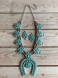 Aiyana Squash Blossom Necklace Set