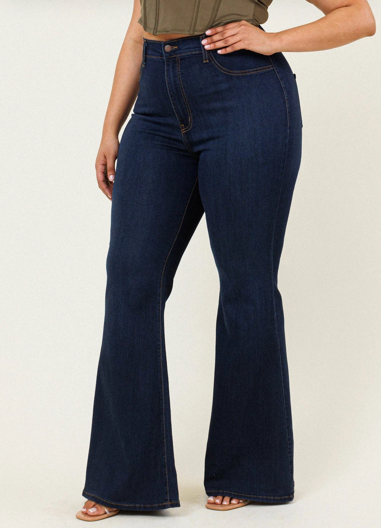 Plus Size Dark Wash High Rise Flared Jeans 4 Plus Size Dark Wash High Rise Flared Jeans - Image 2