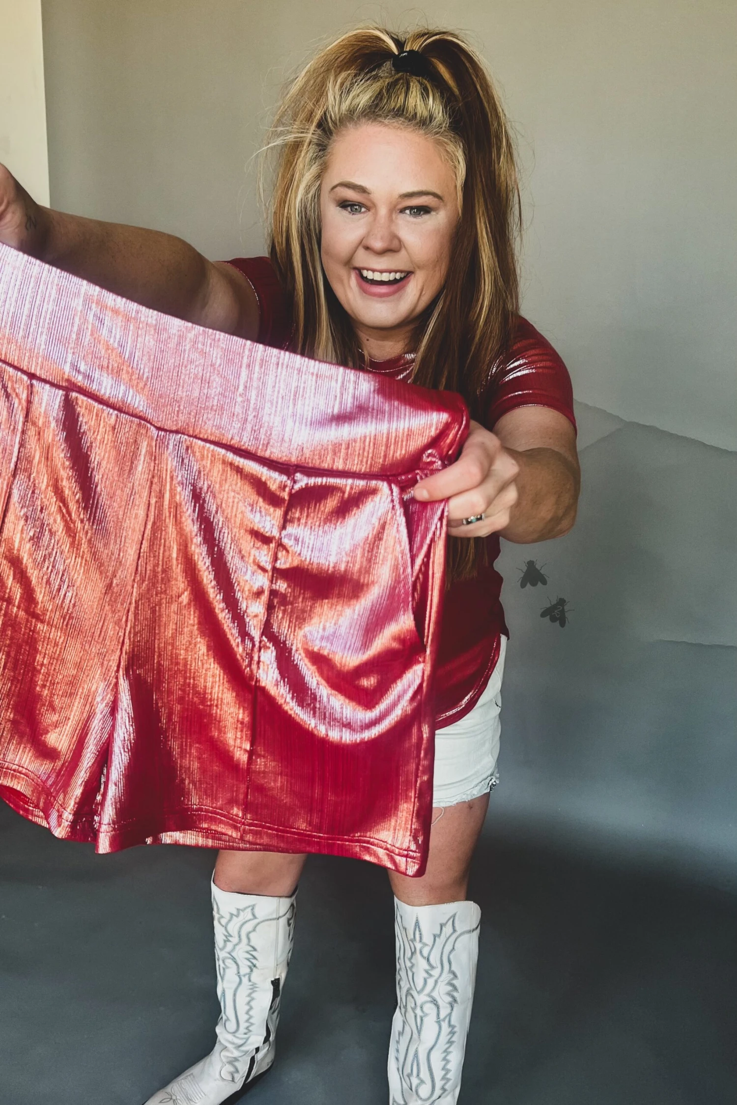 Shiney Short Red 4 Shiney Short Red - Image 2